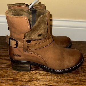 Taos leather short boots 37 new